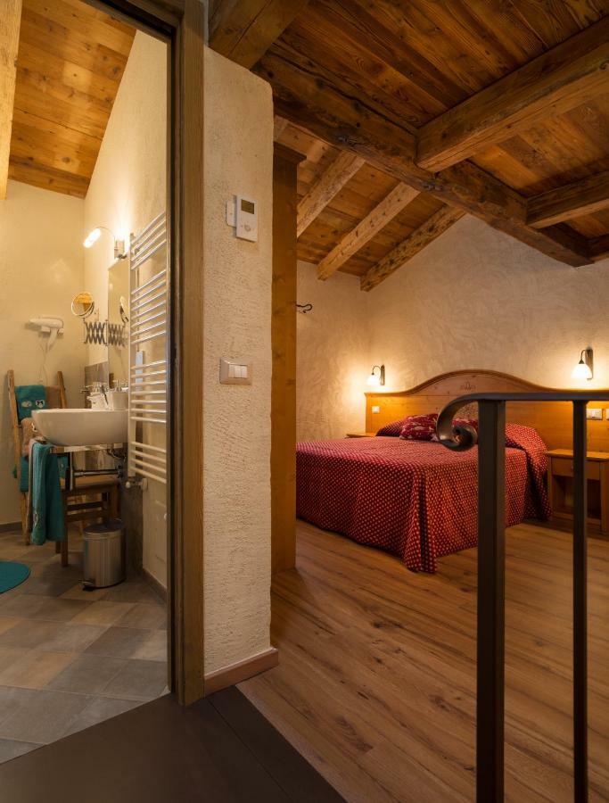 Appartements Moraine Enchantee Aosta Ngoại thất bức ảnh